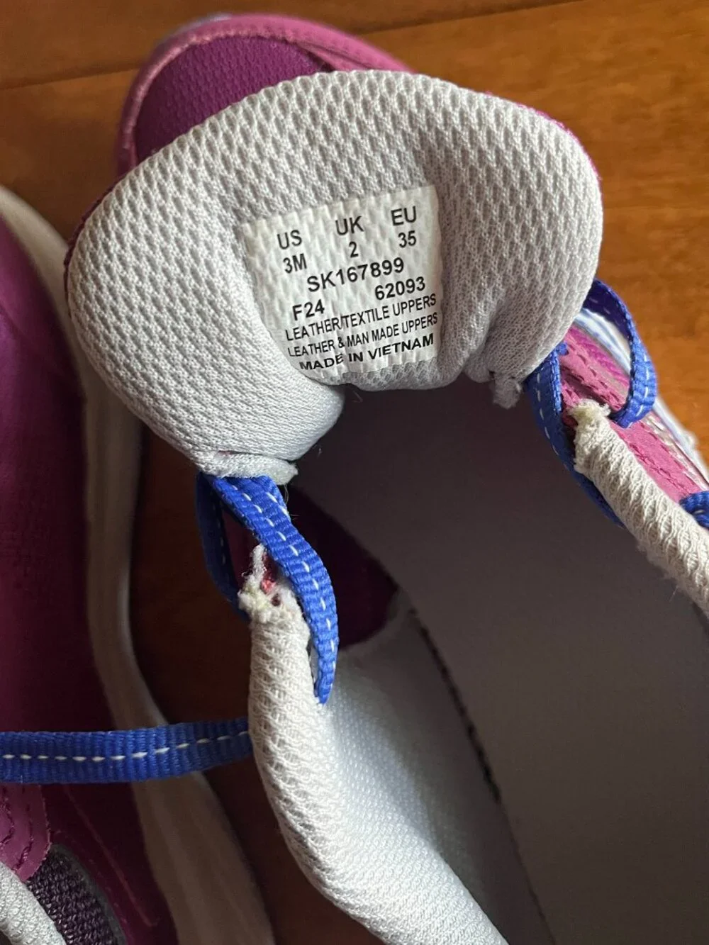 Saucony Cohesion plum sneakers 3Y